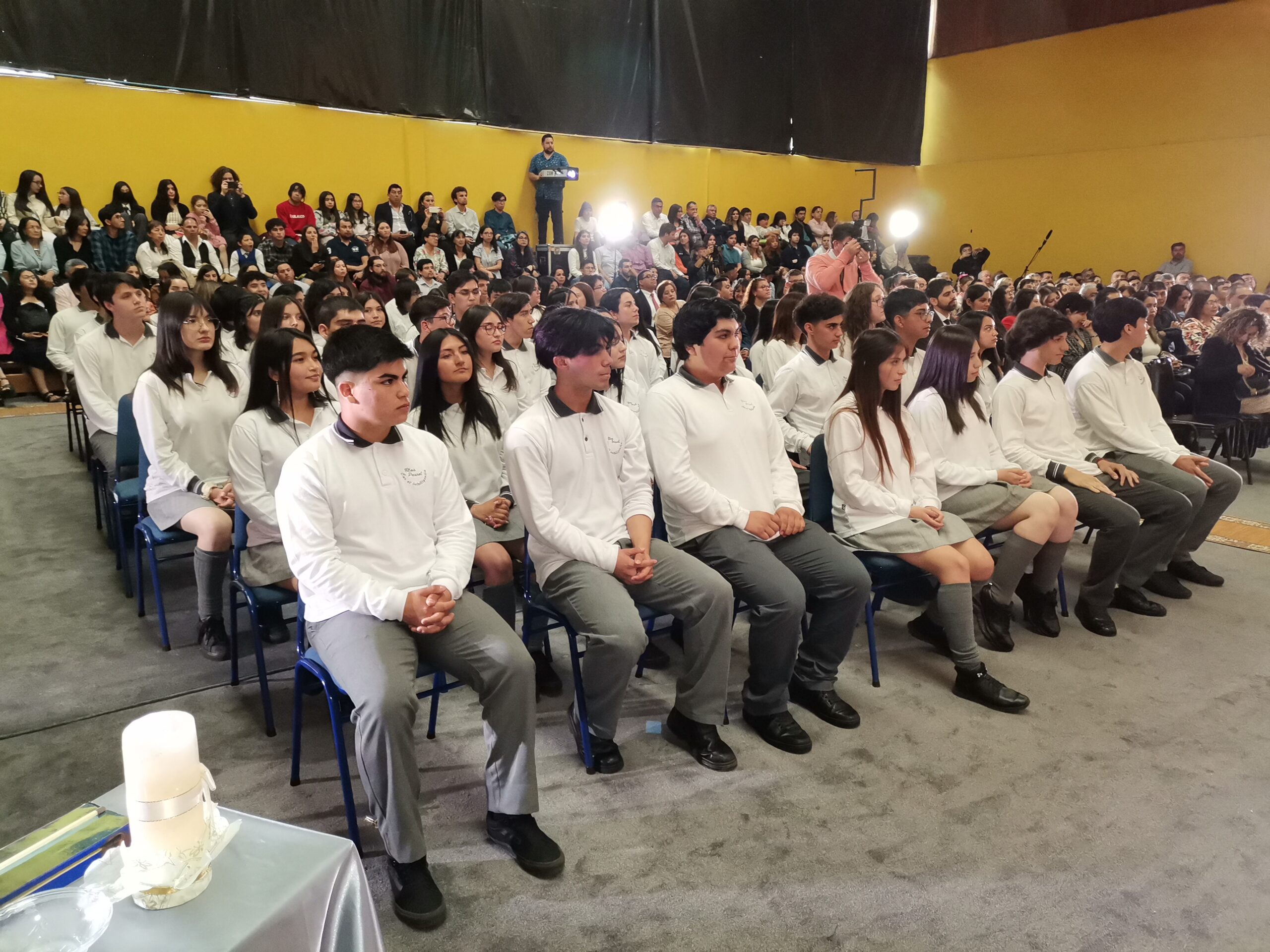 Con Emotiva Ceremonia De Licenciatura Nuestros Cuartos Medios Dijeron