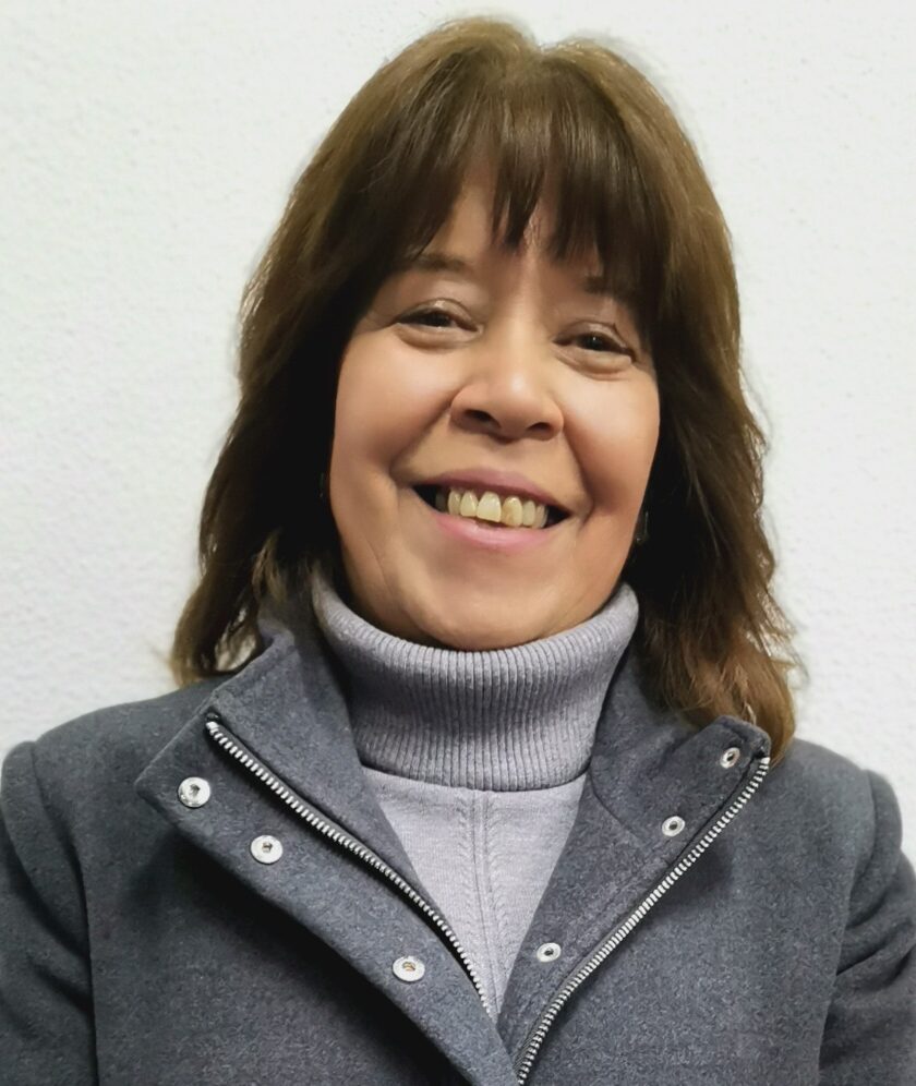 Ms. Clara Acuña Burgos